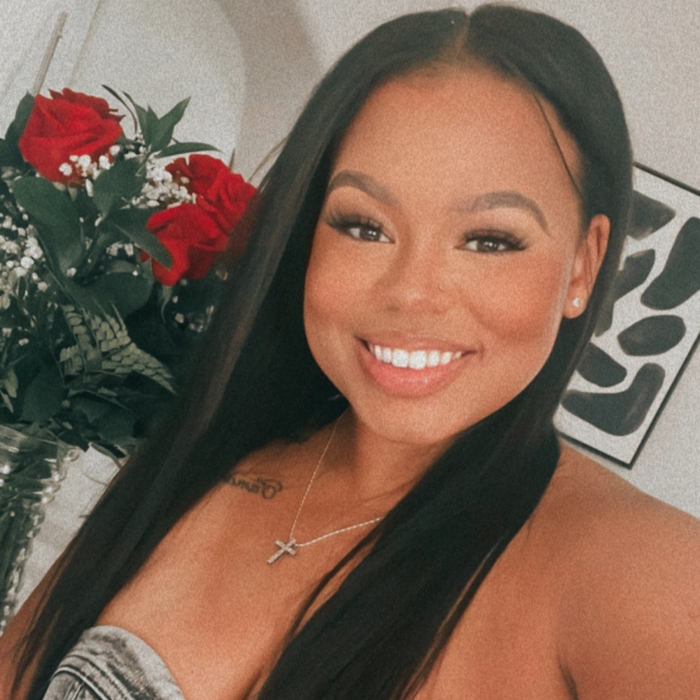 Meet your Posher, Blaire